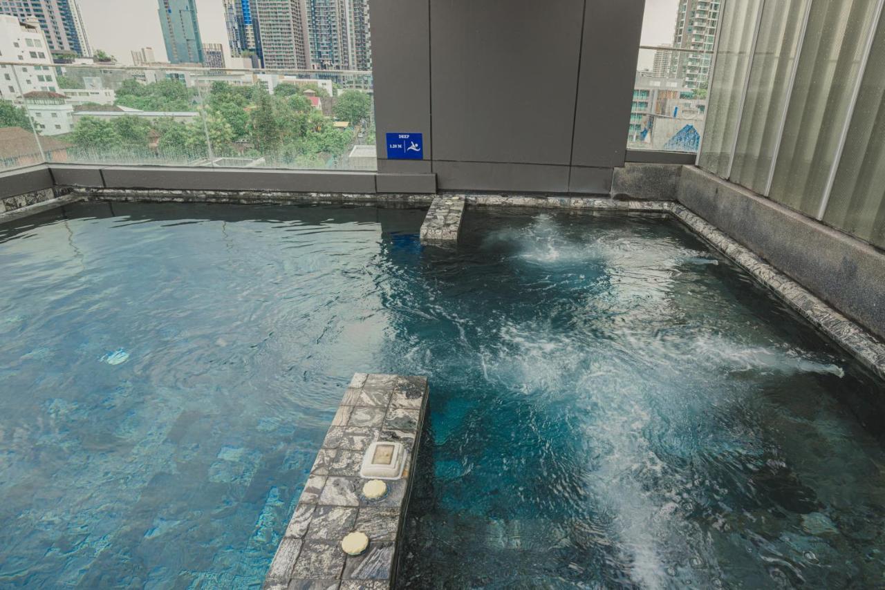 Voque Hotel & Serviced Residence Sukhumvit 51 Bangkok Ngoại thất bức ảnh